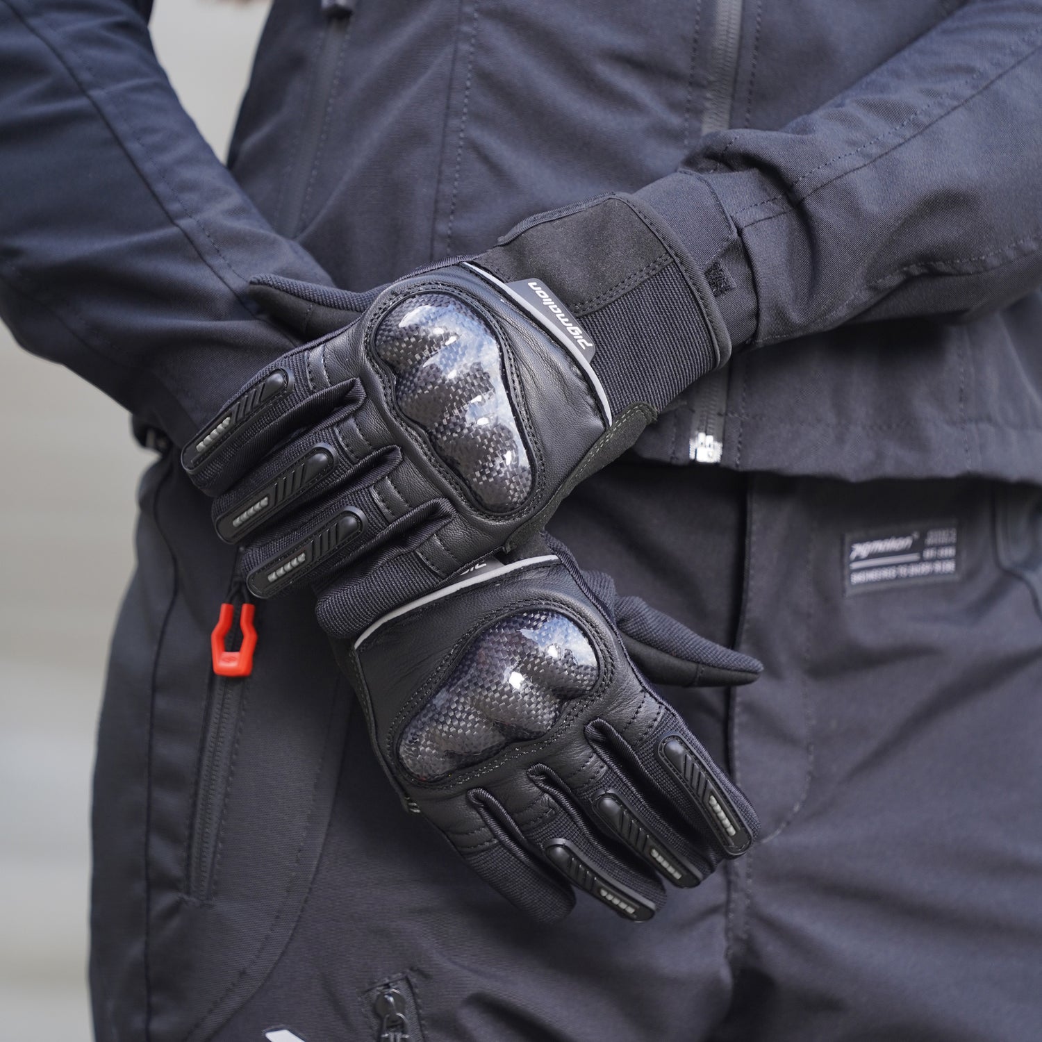 Guantes protección para moto Vortex gris fibra de carbono Pigmalion