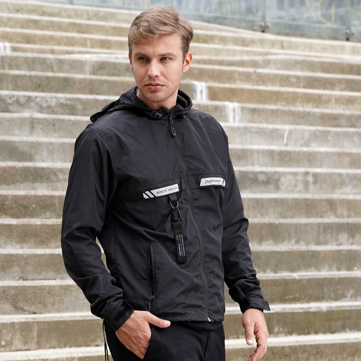 Cortavientos para moto Euro negra reflectivos Pigmalion Colombia