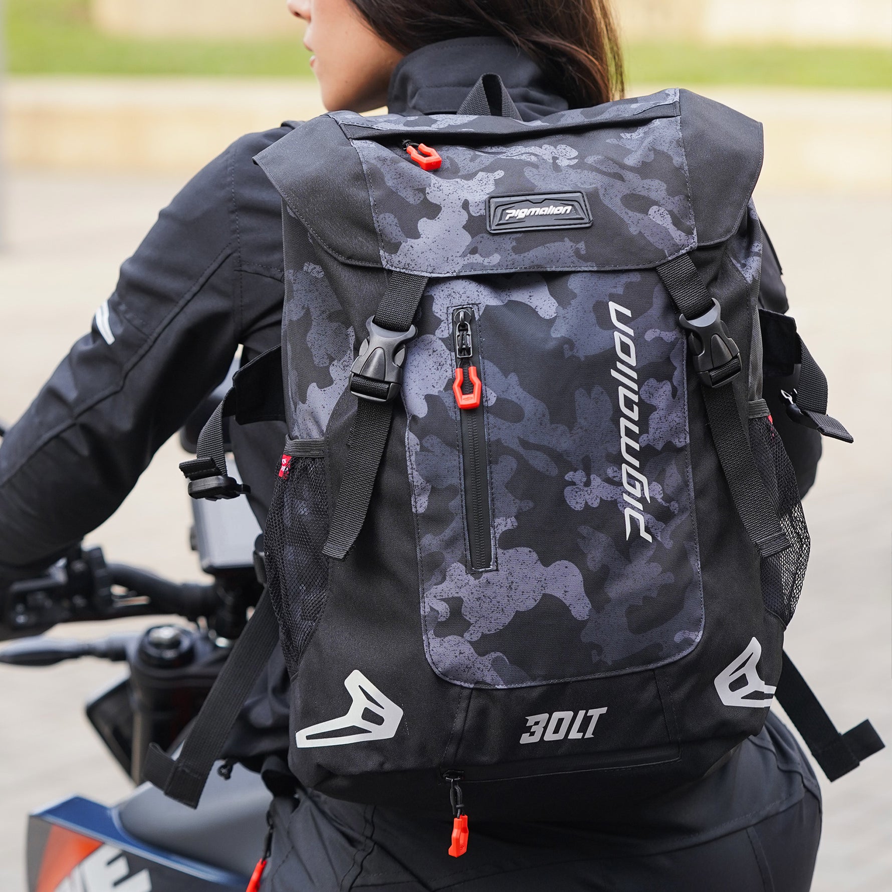 Motomorral impermeable camo gris 30L portacasco moto Pigmalion